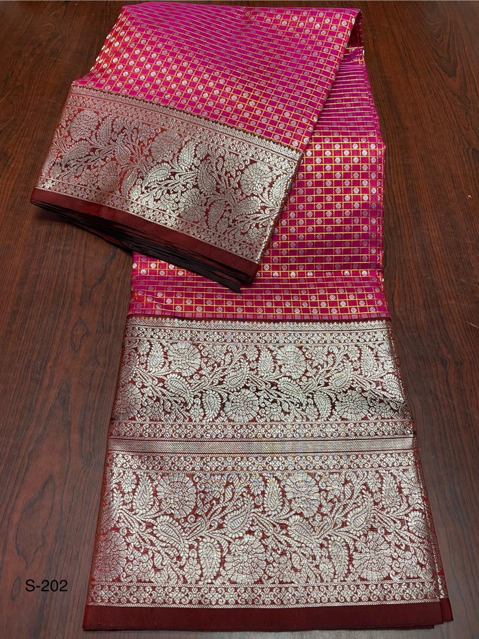 VENKATAGIRI HANDLOOM SILK SAREE