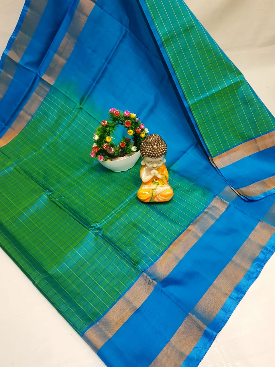 Uppada Pure Silk Checks Design Saree