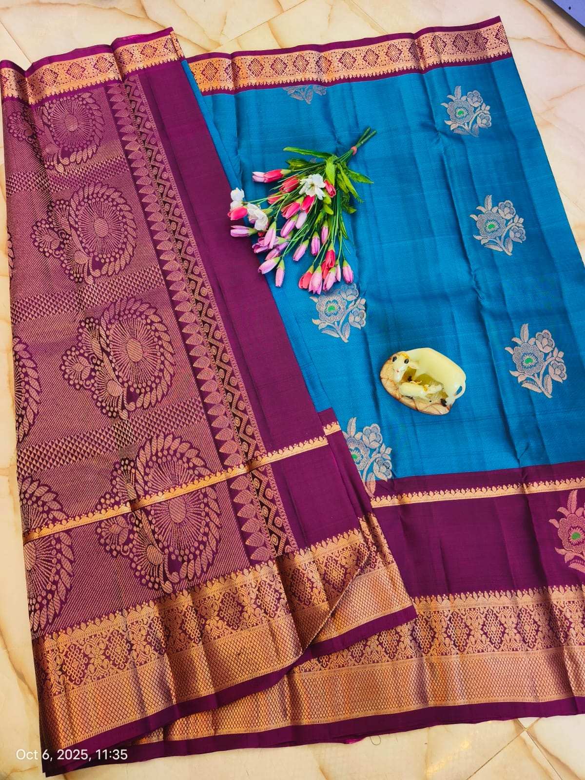 Light Weight Pure Silk Buttas Design Kanchi Border Saree