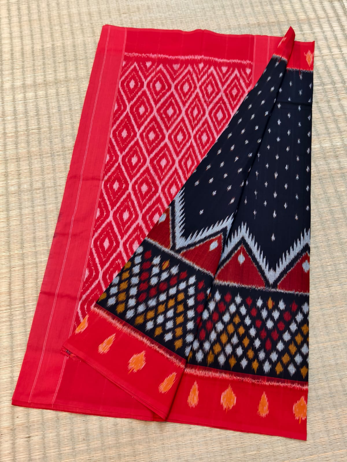 Pochampally Double Ikat Cotton Saree