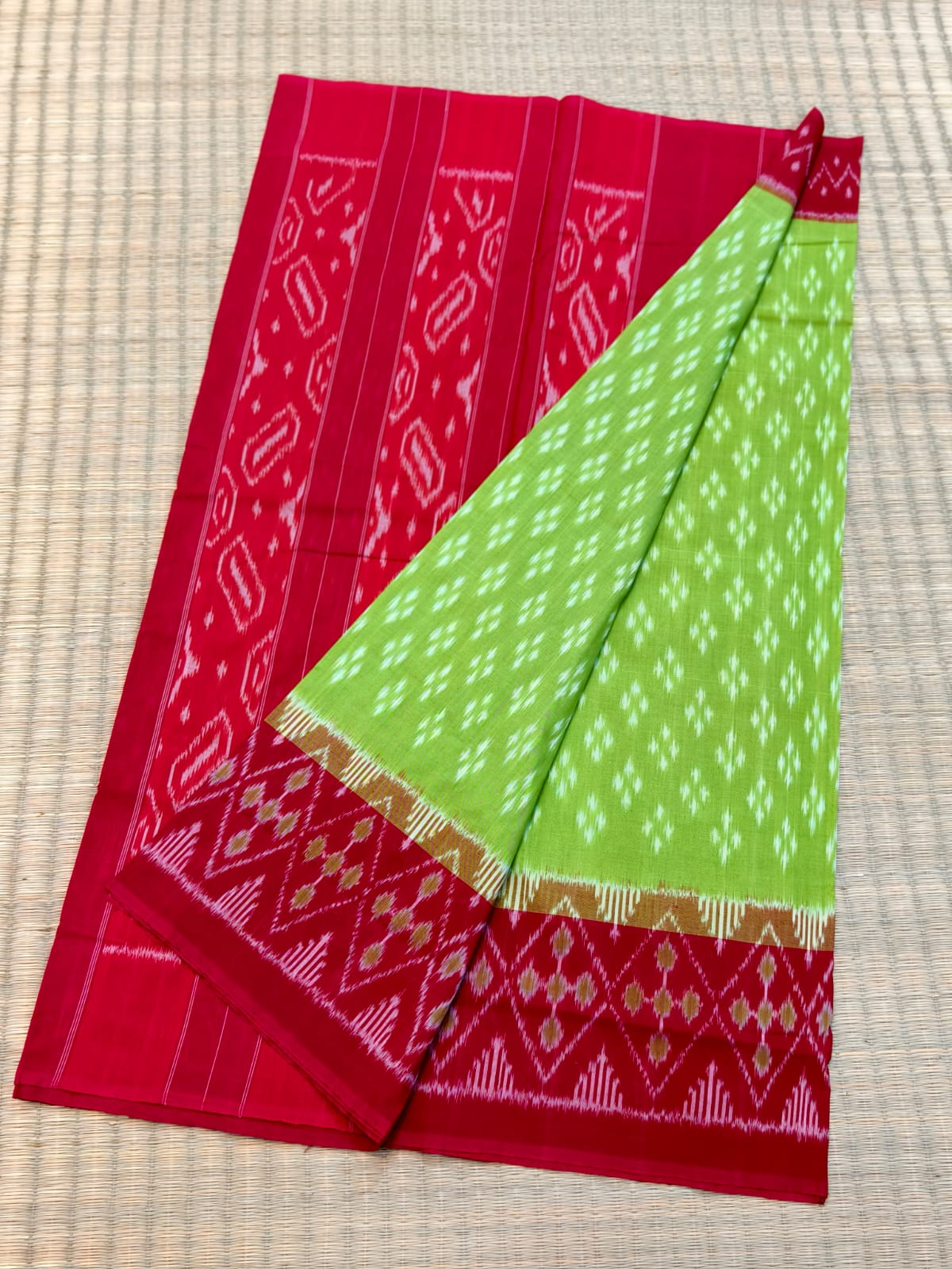 Pochampally Double Ikat Cotton Saree