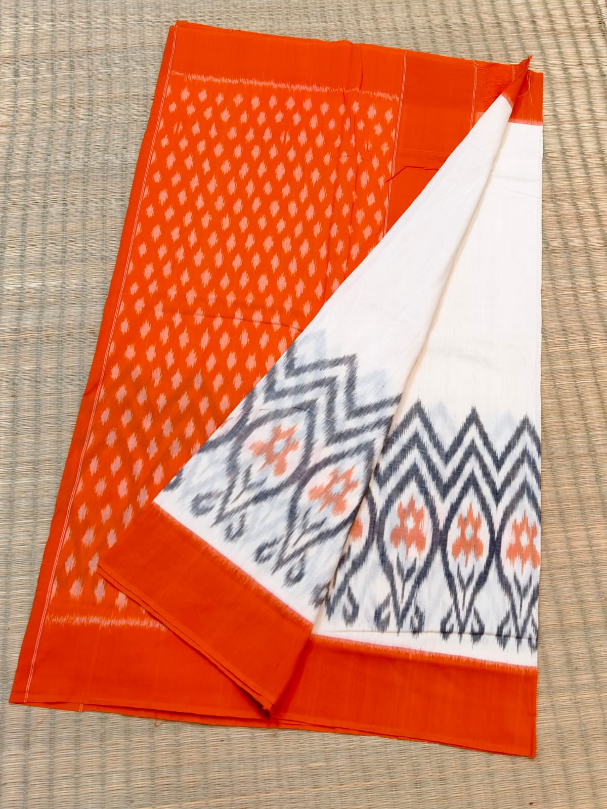 Pochampally Double Ikat Cotton Saree