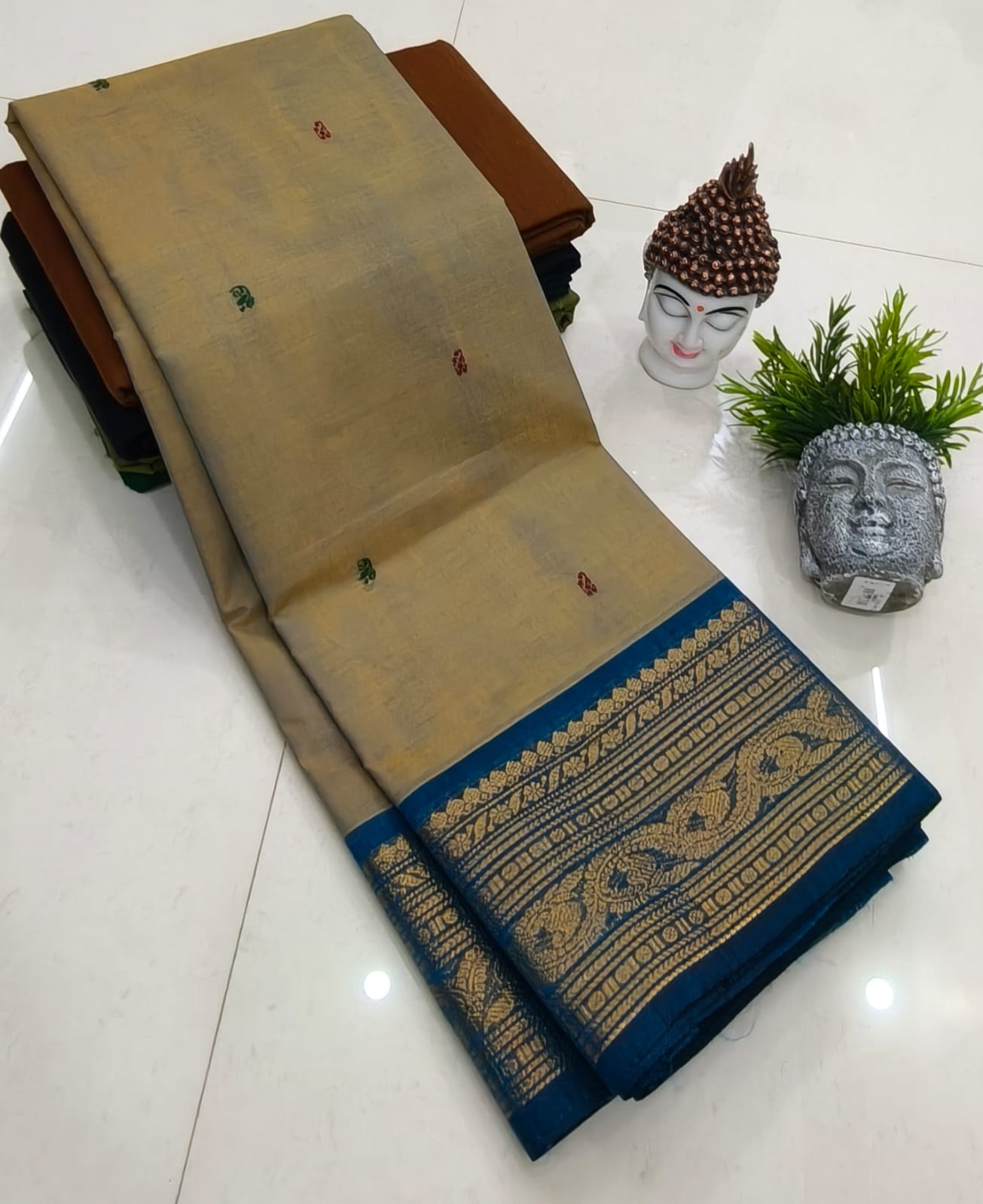 Kanchipuram Fancy Cotton Saree With Running Blouse