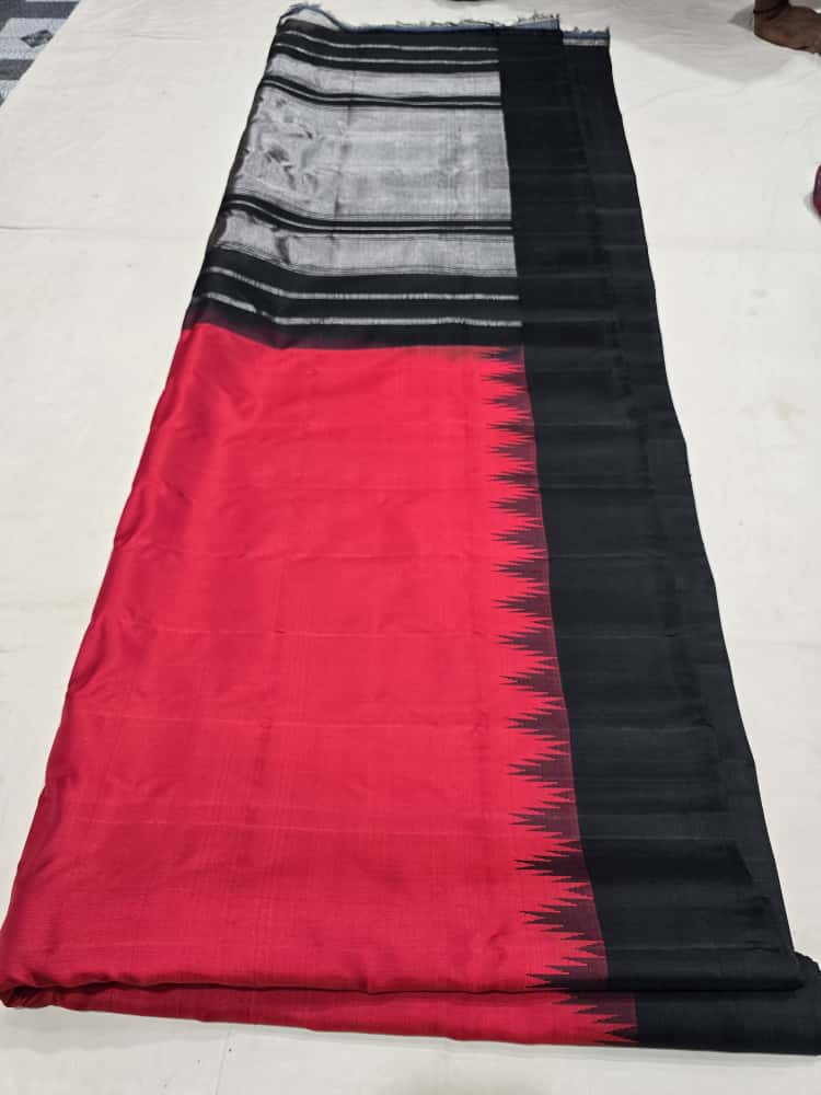 Gadwal Silk Saree With Blouse