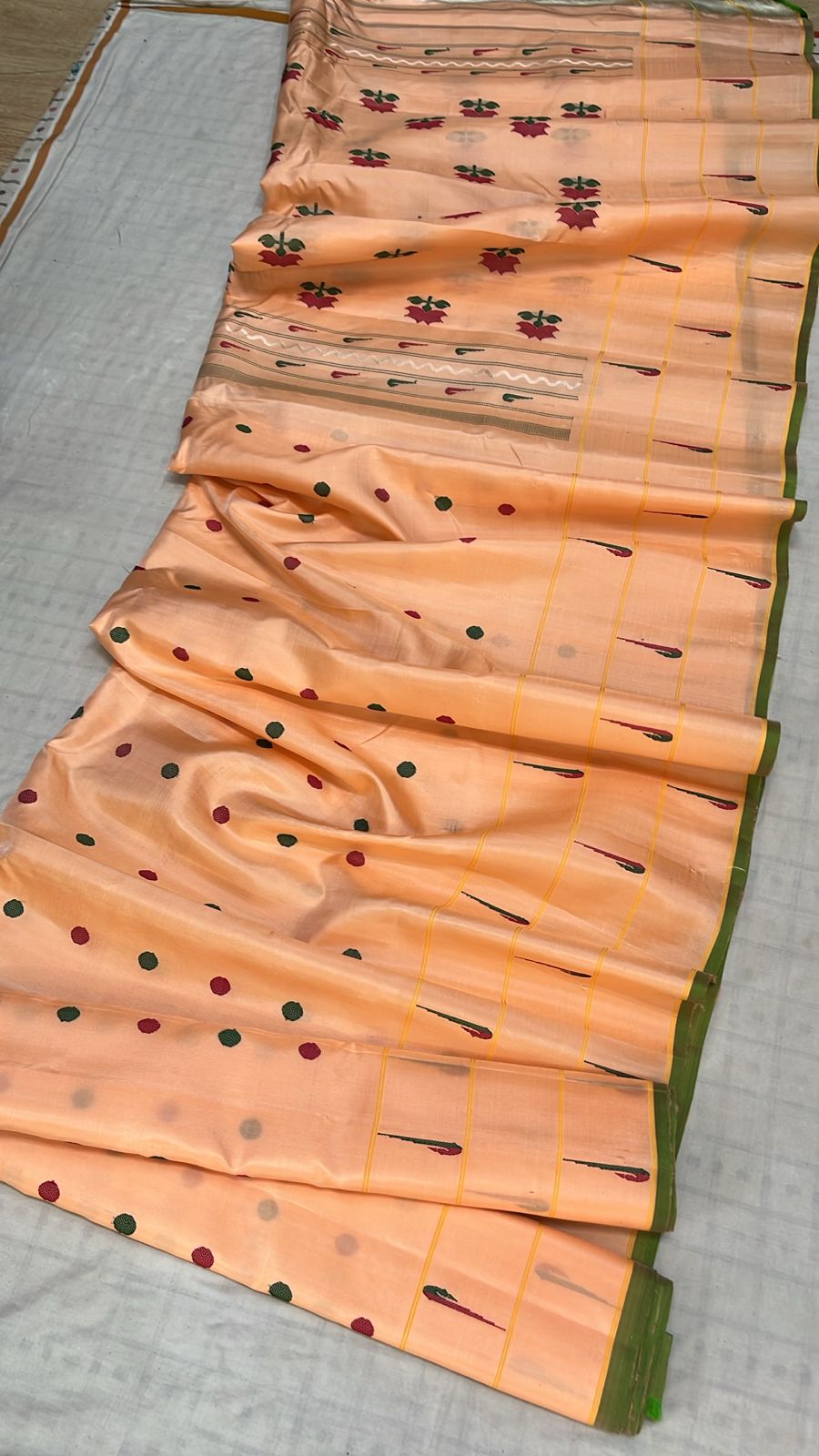 Gadwal Handloom Pure Silk Saree
