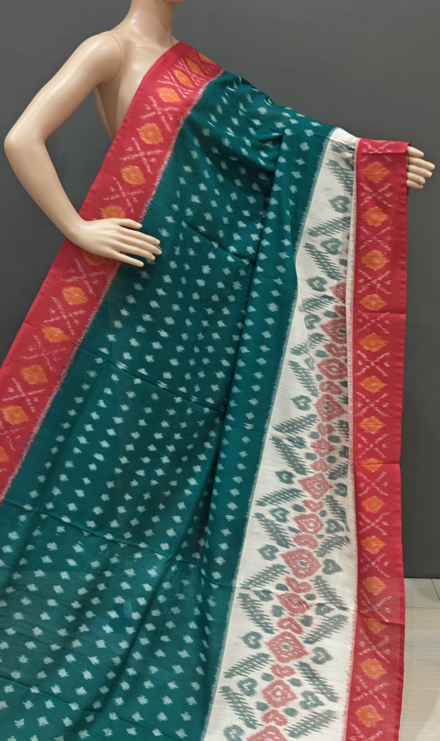 Pochampally Ikat Mercerized Cotton Saree