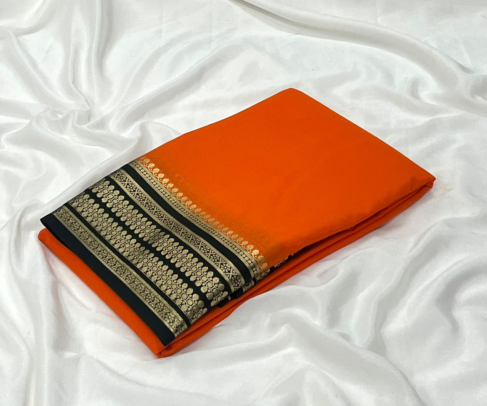 Semi Mysore Crepe Silk Saree With Blouse