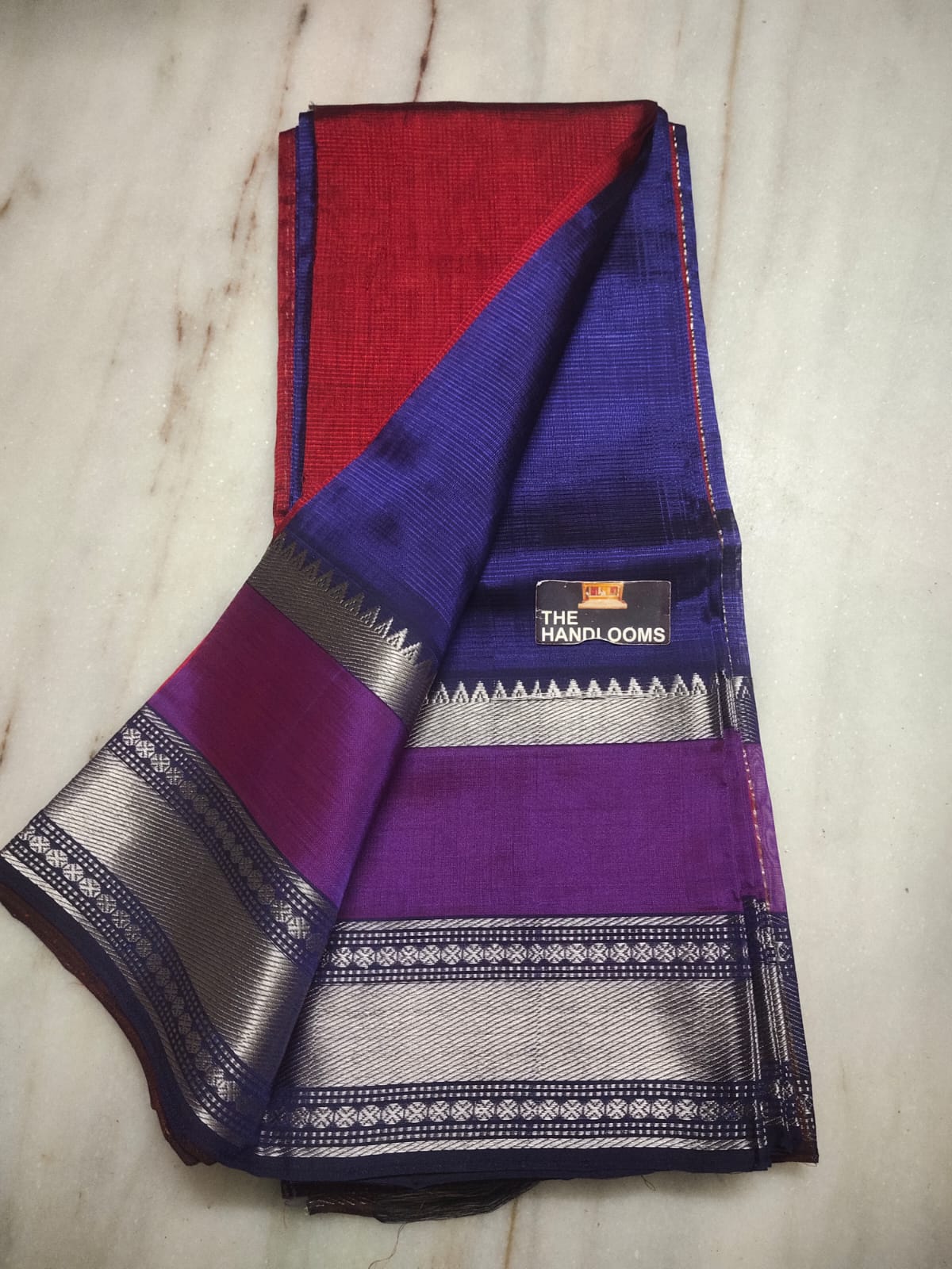 Mangalagiri Silk / Cotton Kanchi Silver Zari Gap Border Saree With Contrast Blouse