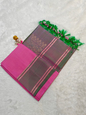 Kanchipuram Soft Silk Small Checks Design Gap Border Saree With Blouse