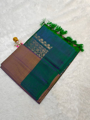 Kanchipuram Soft Silk Small Checks Design Gap Border Saree With Blouse