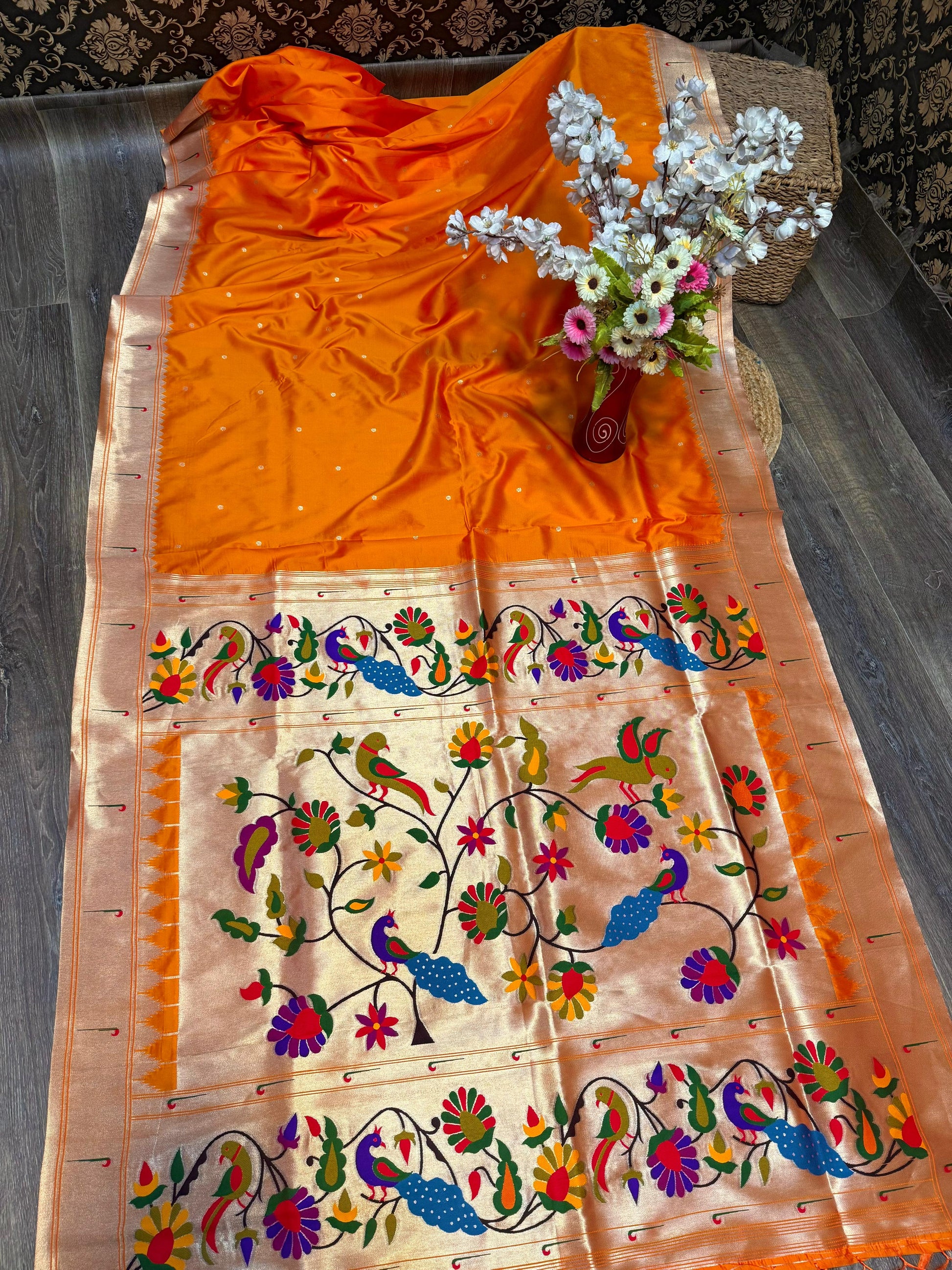 Paithani Katan Soft Silk Banaras Single Muniya All Over Buttas Design Saree