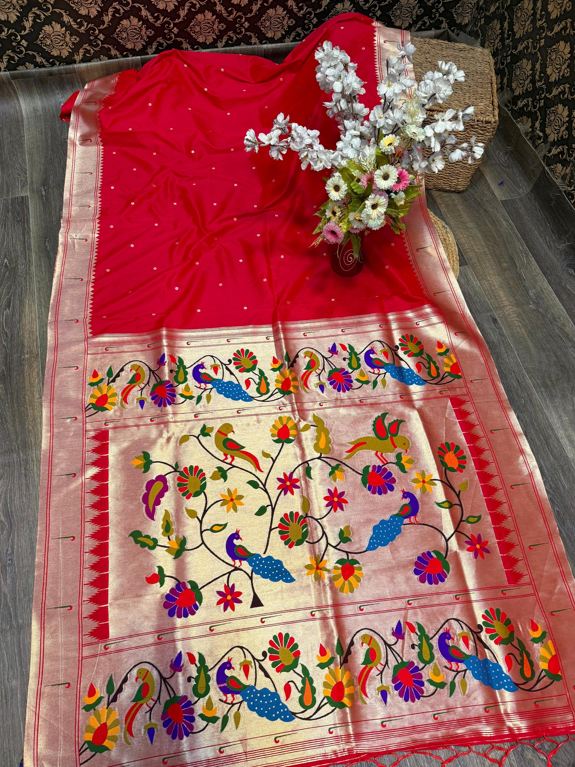 Paithani Katan Soft Silk Banaras Single Muniya All Over Buttas Design Saree