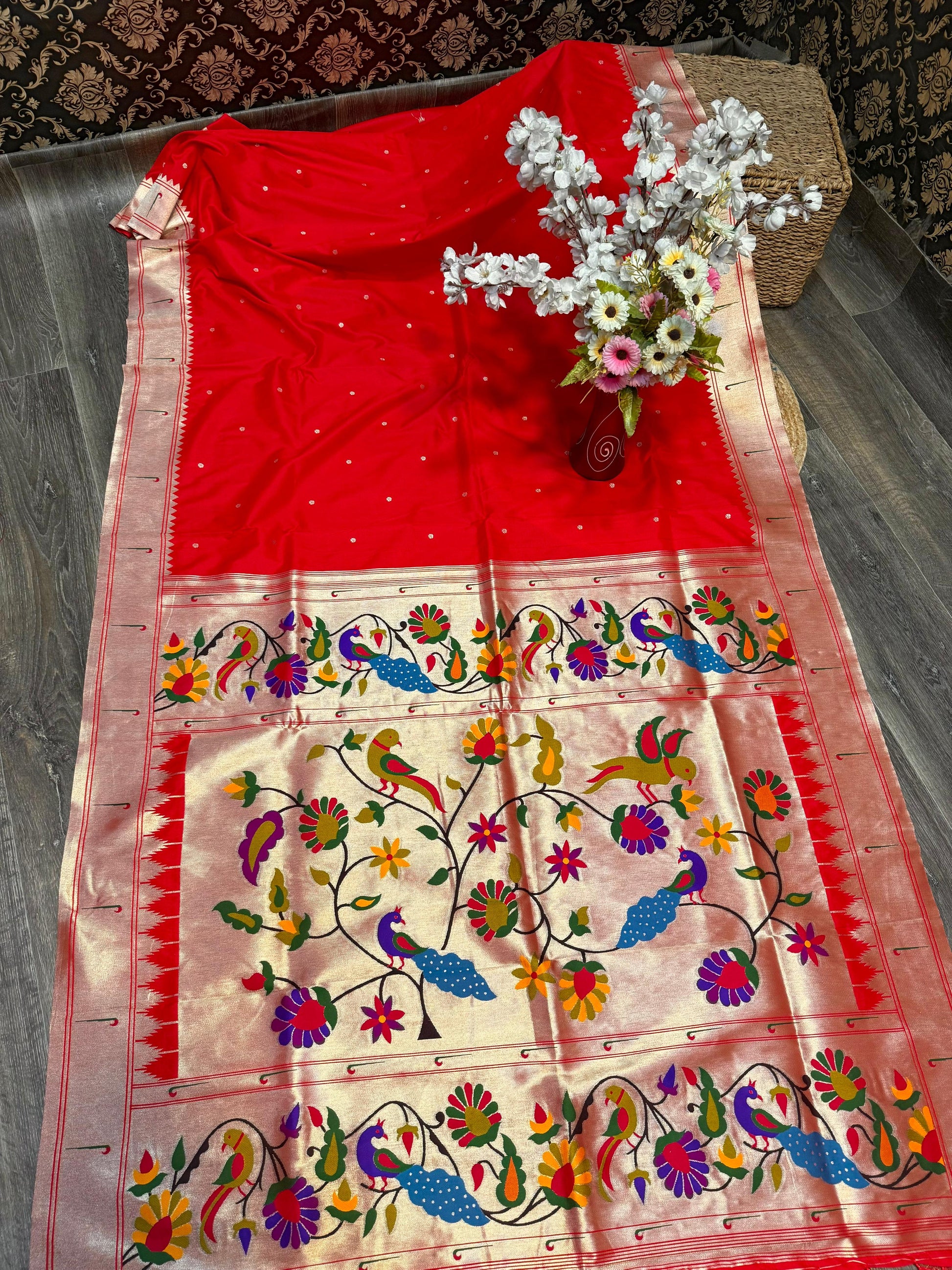 Paithani Katan Soft Silk Banaras Single Muniya All Over Buttas Design Saree