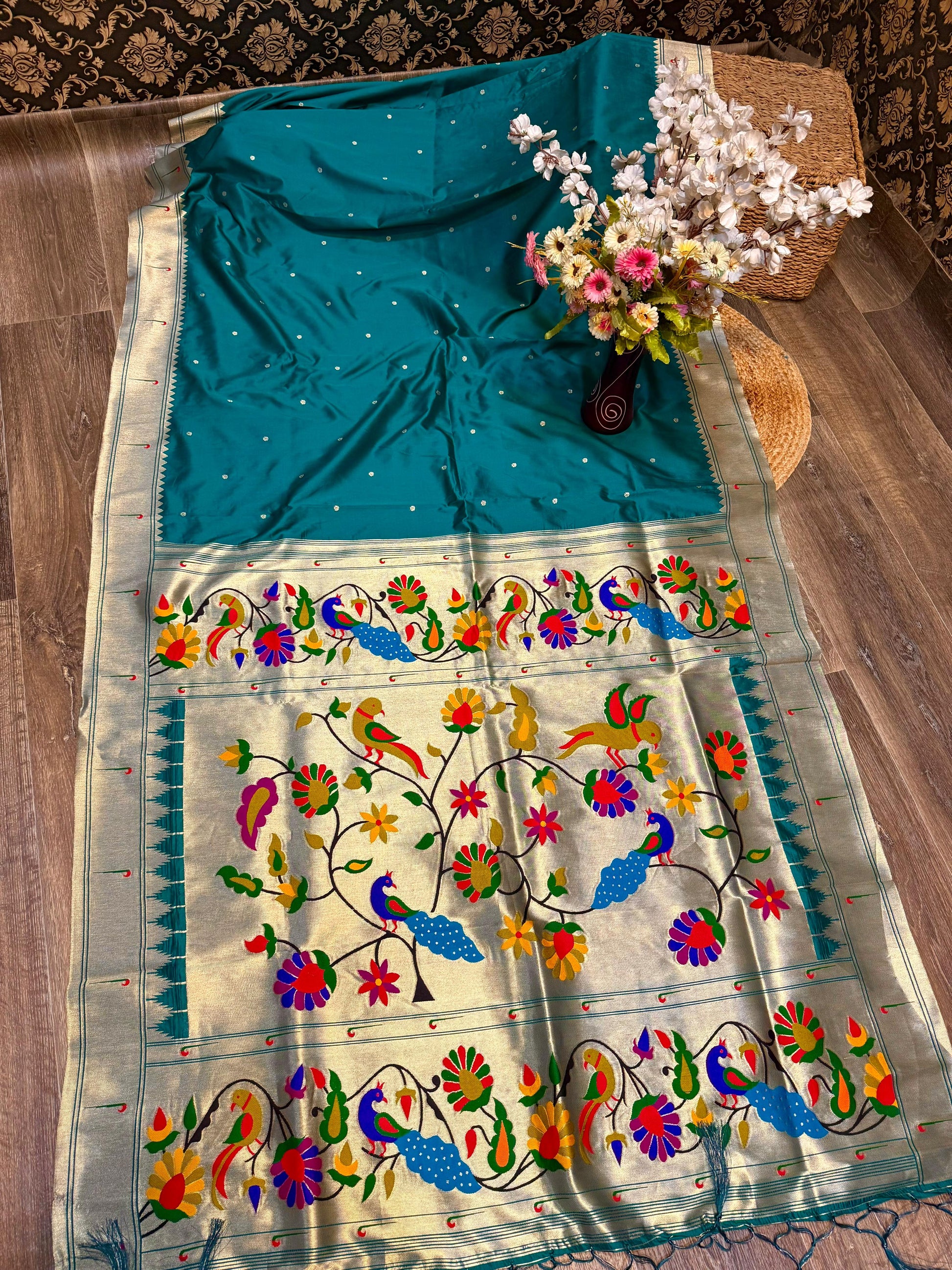 Paithani Katan Soft Silk Banaras Single Muniya All Over Buttas Design Saree