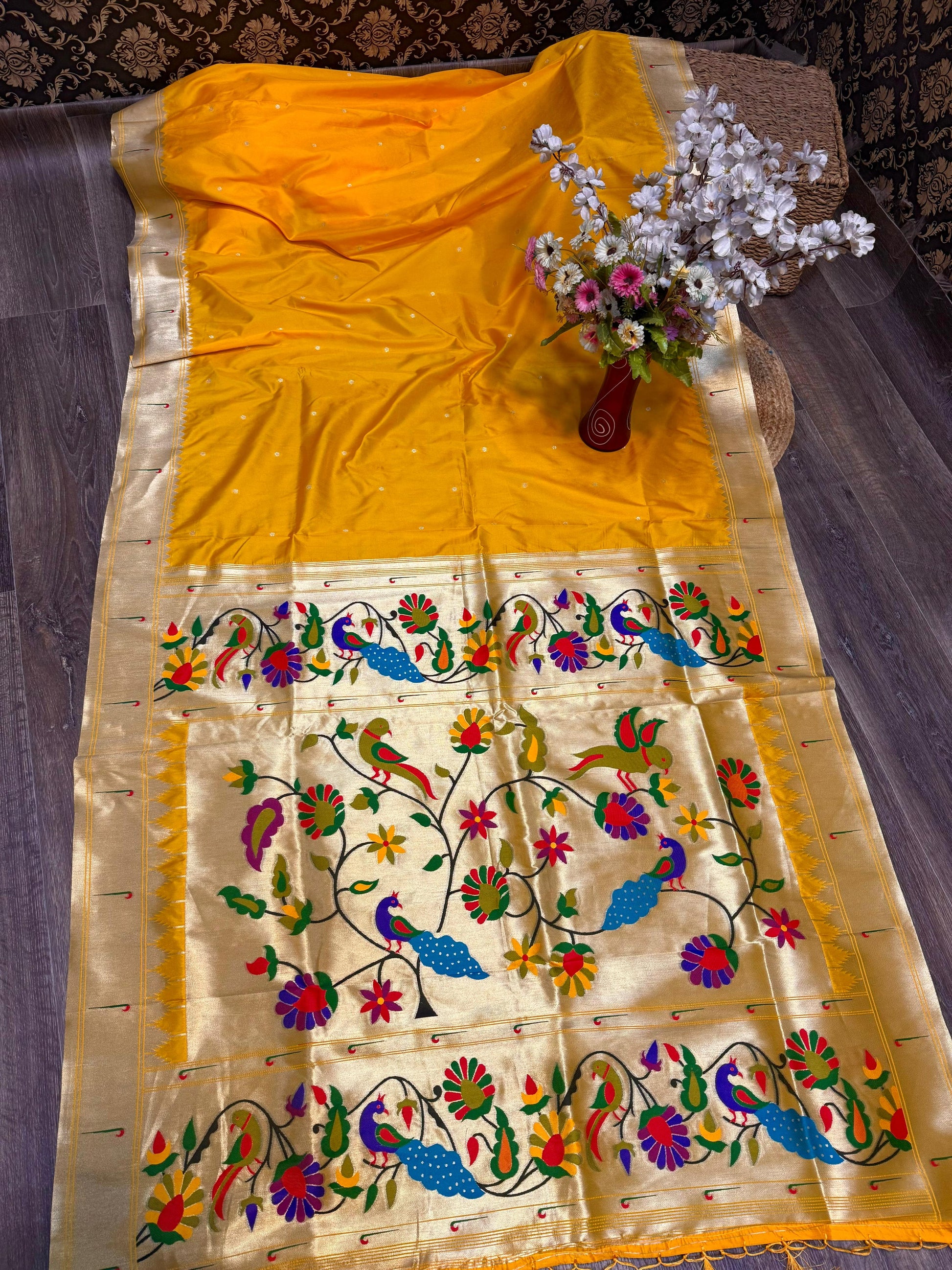 Paithani Katan Soft Silk Banaras Single Muniya All Over Buttas Design Saree